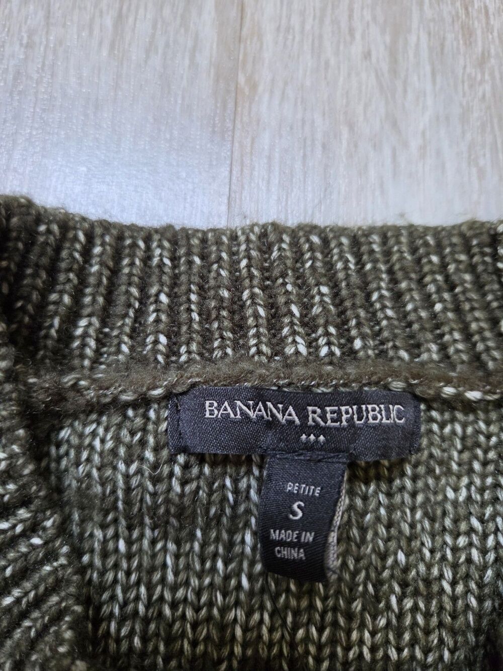 NWT Banana Republic Marled Green Crew Neck Sweater Petite Small Knit Pullover - Picture 4 of 9